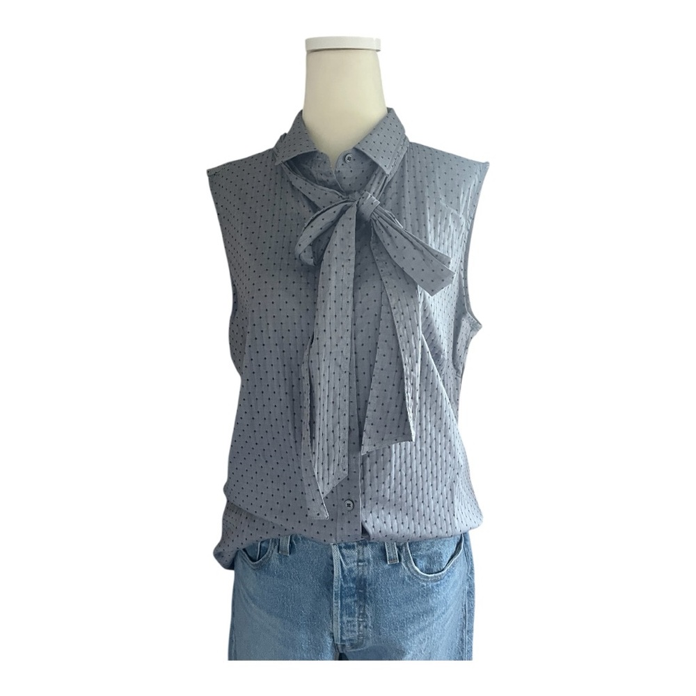 Banana Republic sleeveless button down shirt